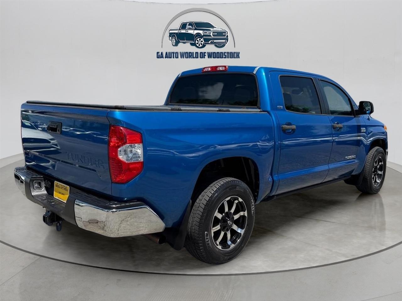 Toyota Tundra SR5 5.7L V8 FFV CrewMax 2WD 2016