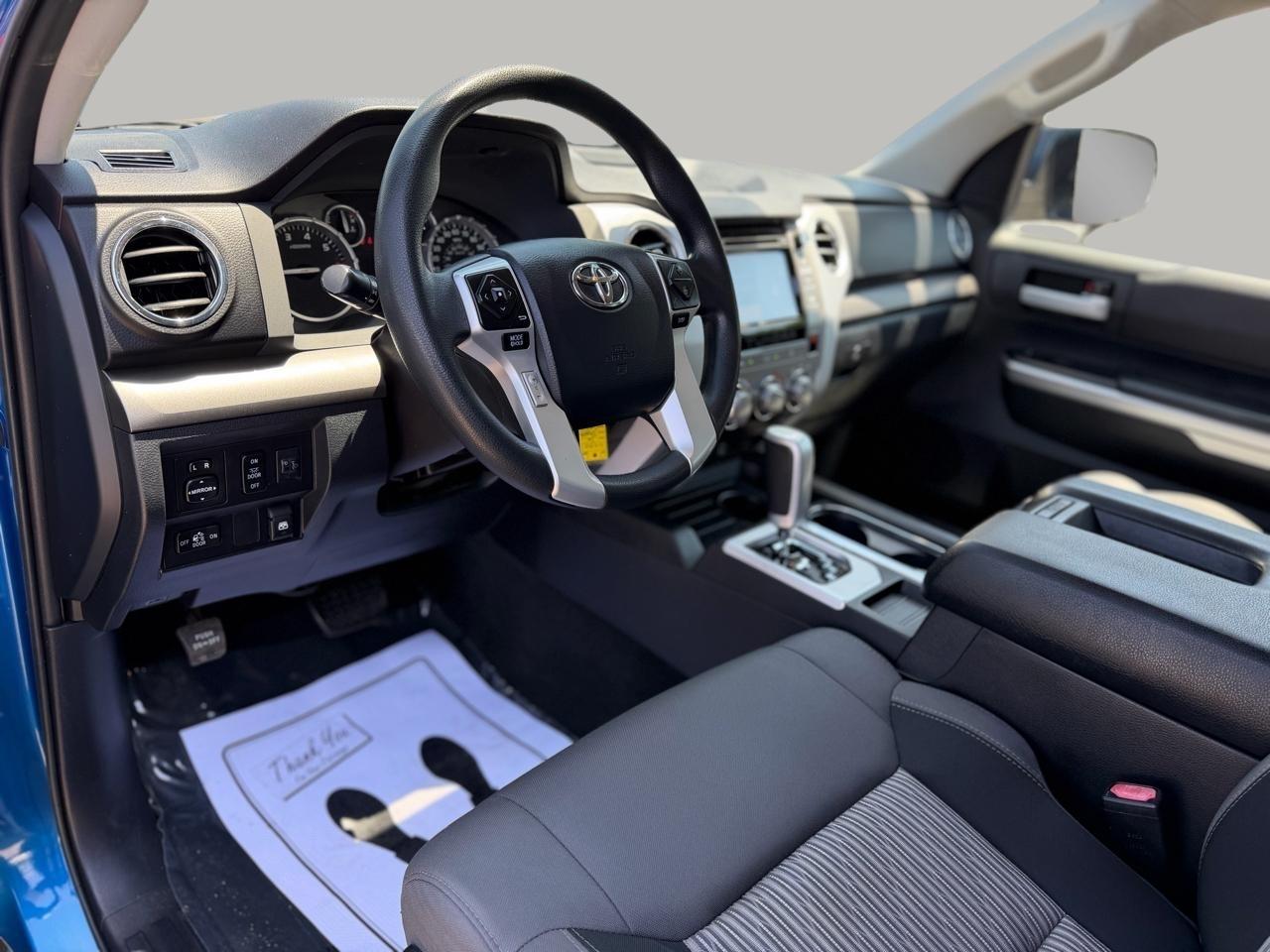 Toyota Tundra SR5 5.7L V8 FFV CrewMax 2WD 2016