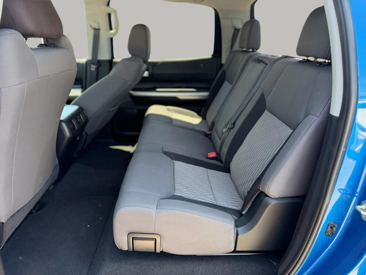 Toyota Tundra SR5 5.7L V8 FFV CrewMax 2WD 2016