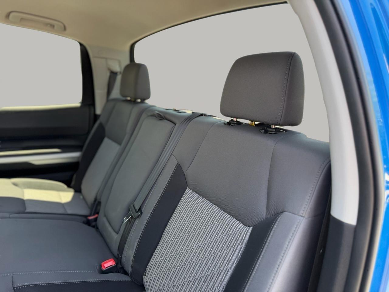 Toyota Tundra SR5 5.7L V8 FFV CrewMax 2WD 2016