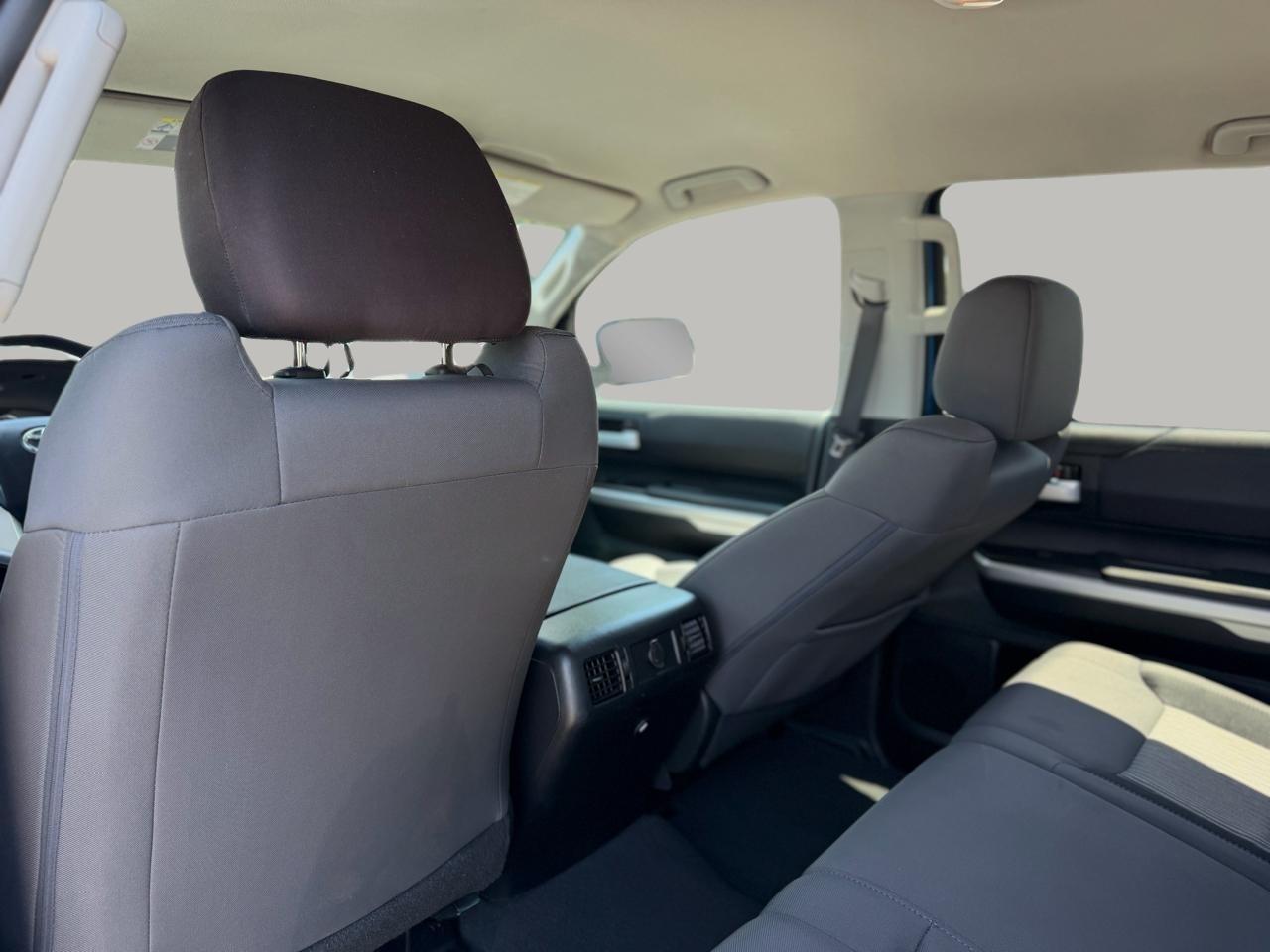 Toyota Tundra SR5 5.7L V8 FFV CrewMax 2WD 2016