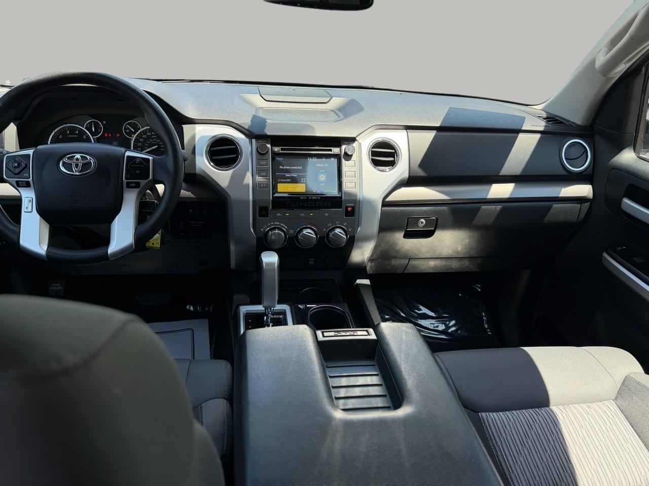 Toyota Tundra SR5 5.7L V8 FFV CrewMax 2WD 2016