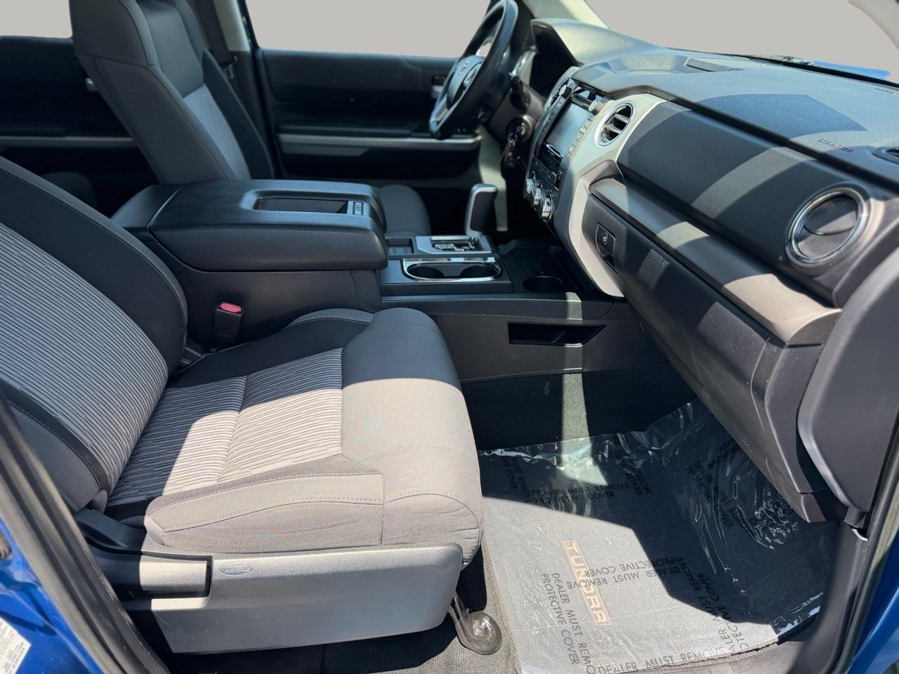 Toyota Tundra SR5 5.7L V8 FFV CrewMax 2WD 2016