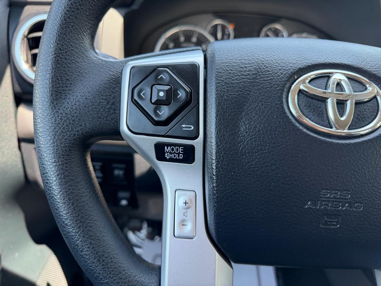 Toyota Tundra SR5 5.7L V8 FFV CrewMax 2WD 2016
