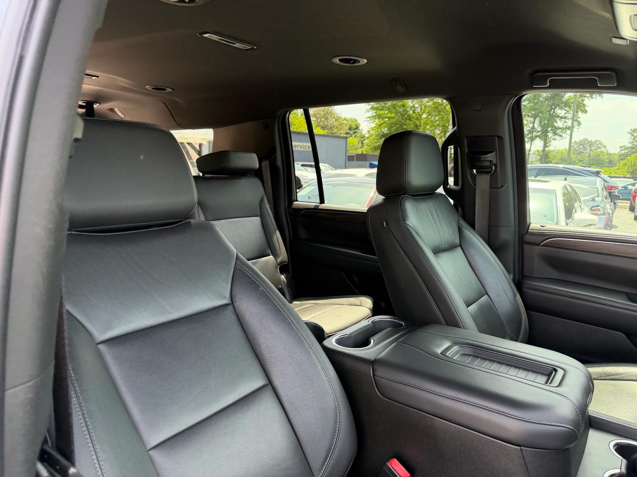 Chevrolet Suburban LT 2WD 2021