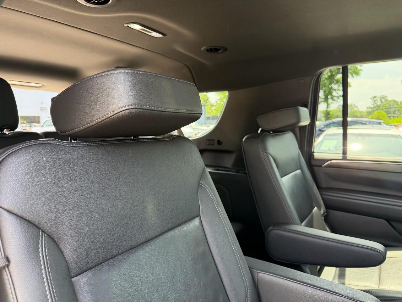 Chevrolet Suburban LT 2WD 2021