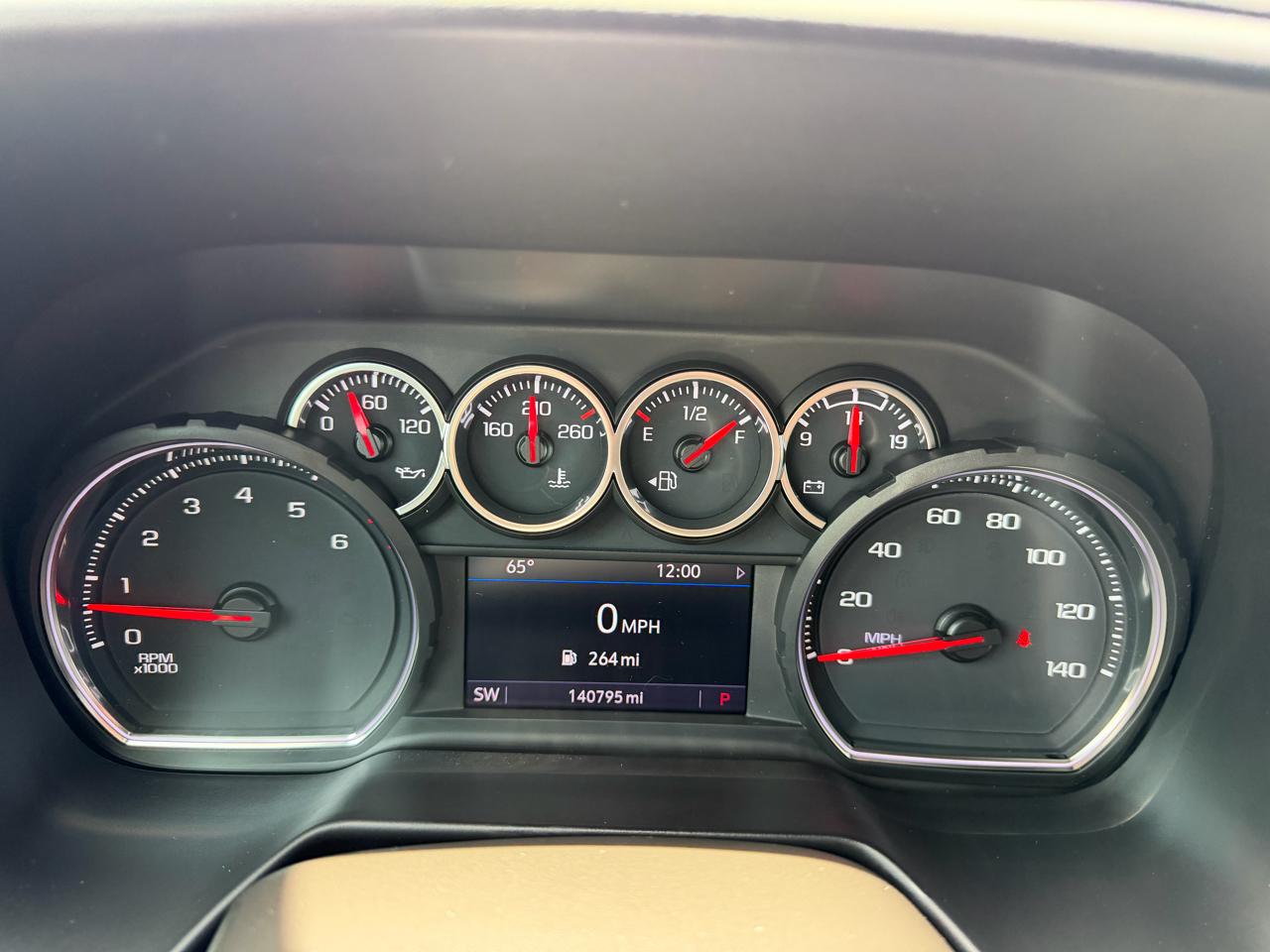 Chevrolet Suburban LT 2WD 2021