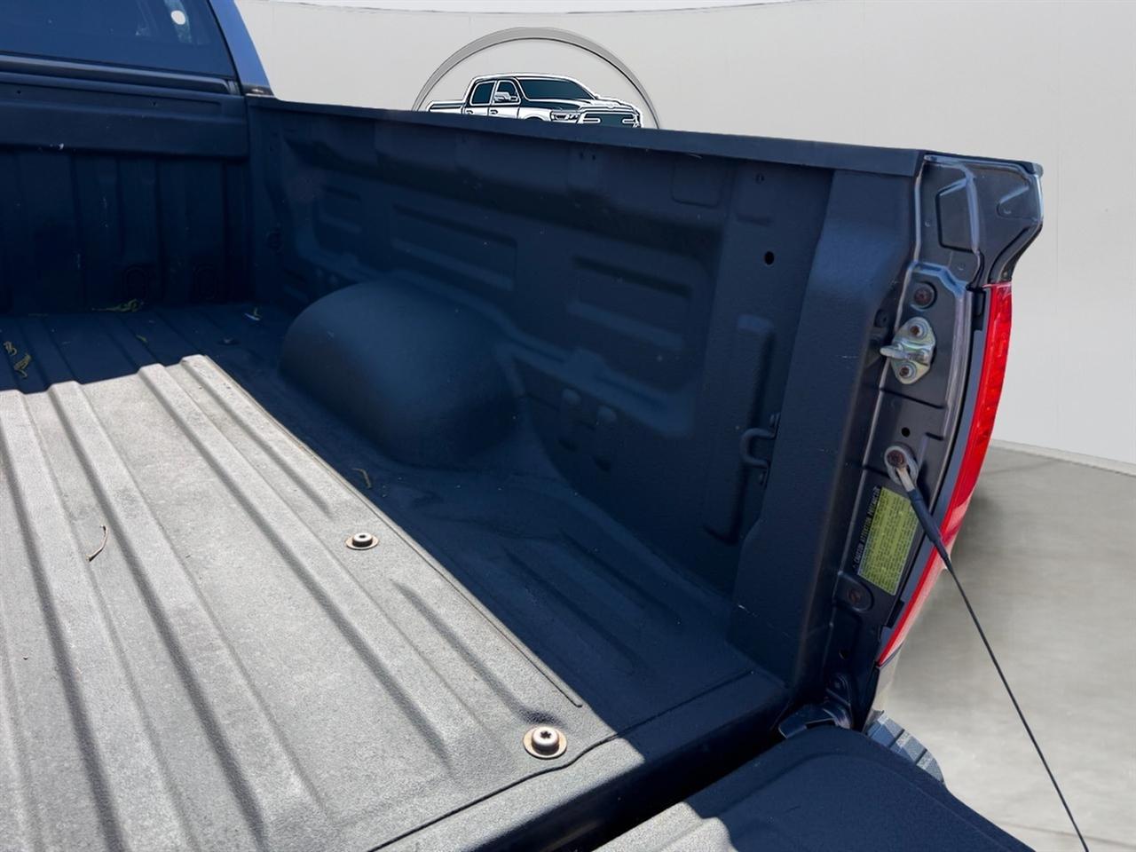 Toyota Tundra SR5 4.6L V8 Double Cab 2WD 2015