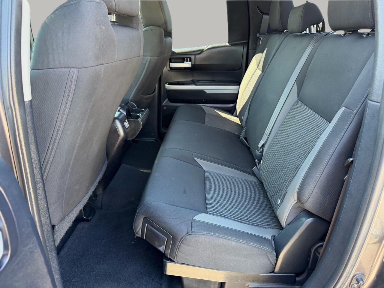 Toyota Tundra SR5 4.6L V8 Double Cab 2WD 2015