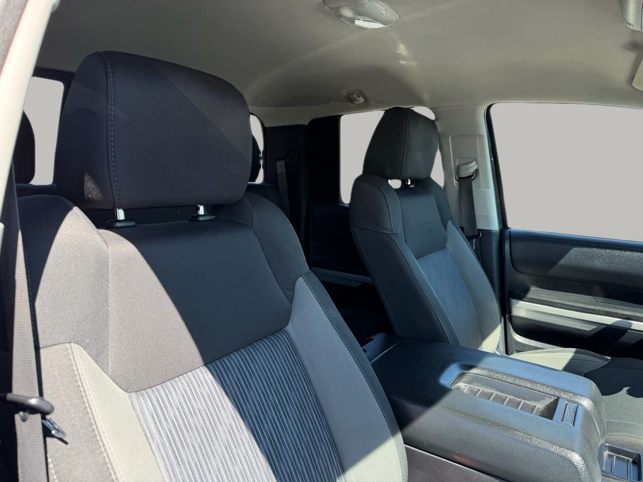 Toyota Tundra SR5 4.6L V8 Double Cab 2WD 2015