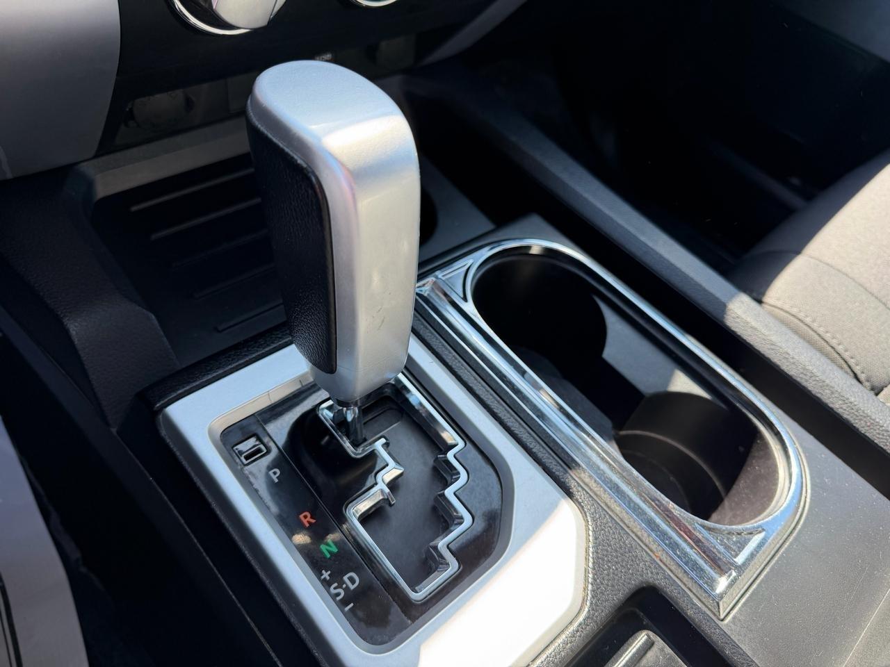 Toyota Tundra SR5 4.6L V8 Double Cab 2WD 2015