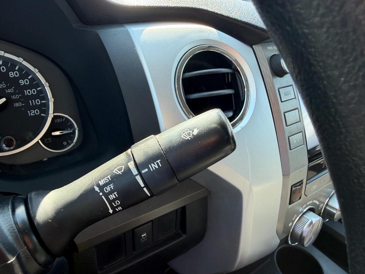 Toyota Tundra SR5 4.6L V8 Double Cab 2WD 2015