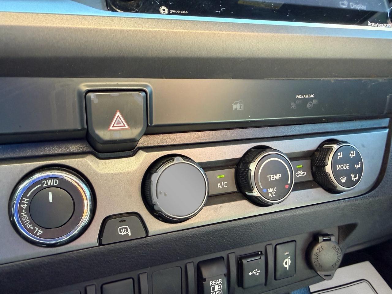 Toyota Tacoma 4WD Access Cab V6 AT TRD Sport (Natl) 2020