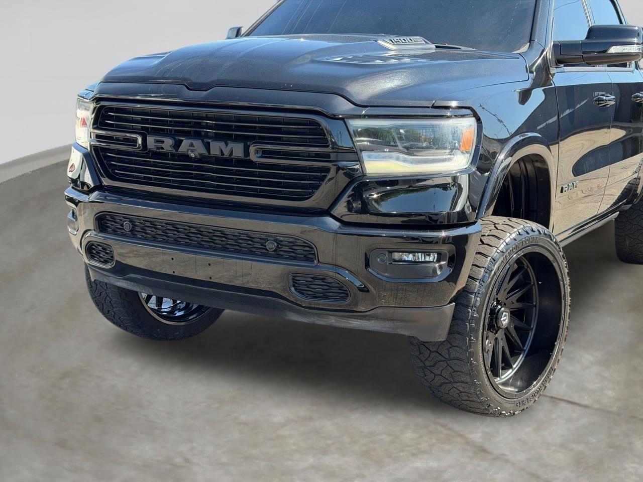 RAM 1500 Laramie Crew Cab SWB 2WD 2019