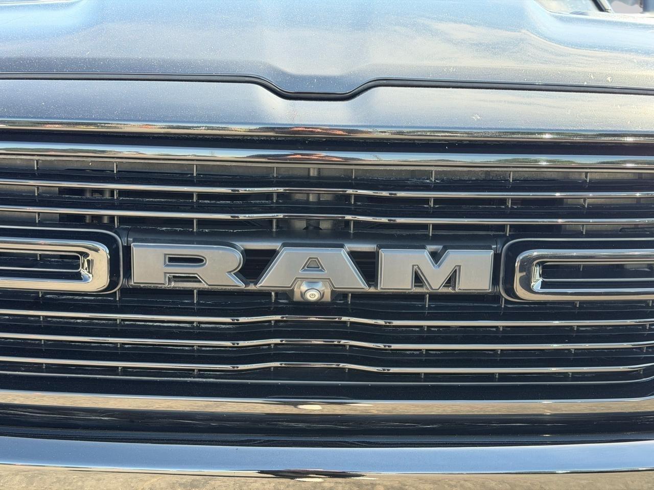 RAM 1500 Laramie Crew Cab SWB 2WD 2019