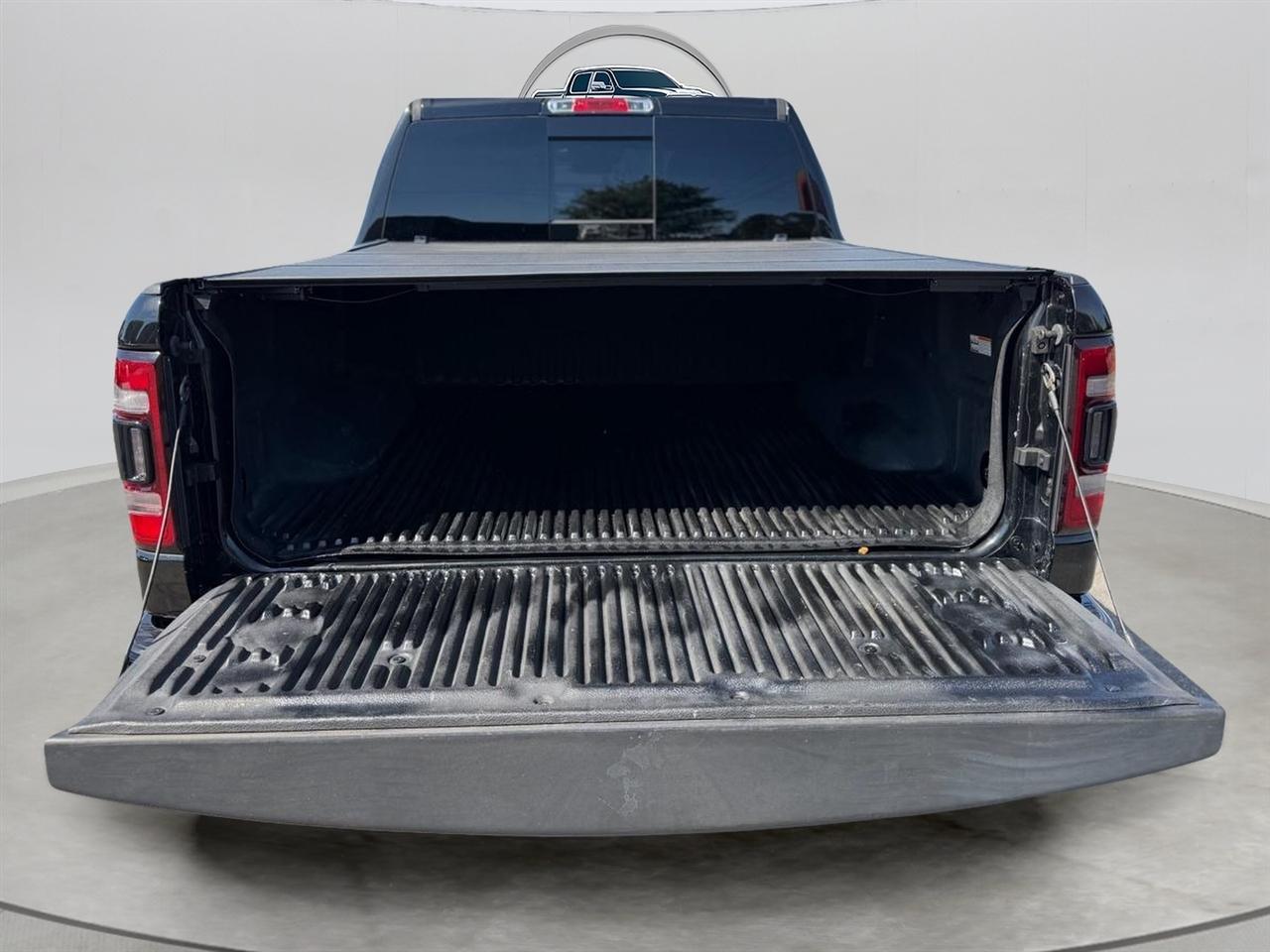 RAM 1500 Laramie Crew Cab SWB 2WD 2019