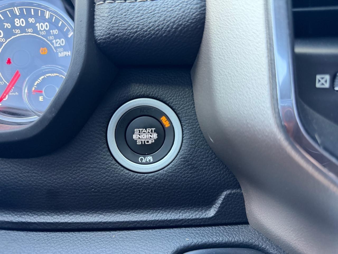 RAM 1500 Laramie Crew Cab SWB 2WD 2019