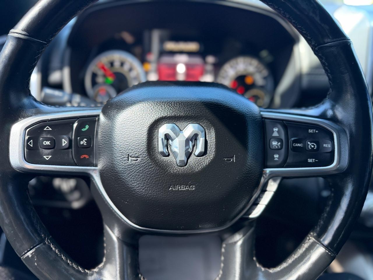 RAM 1500 Laramie Crew Cab SWB 2WD 2019