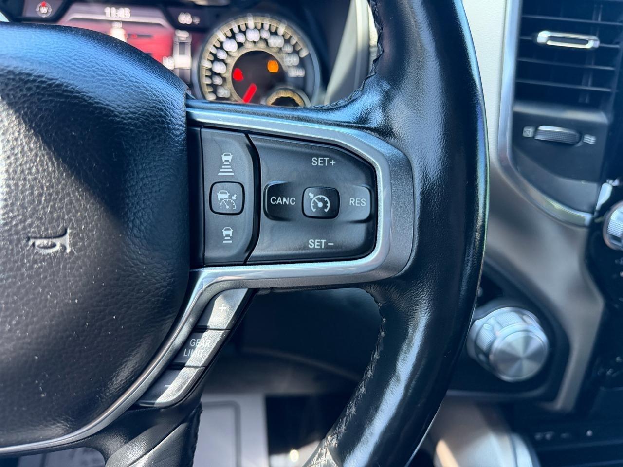 RAM 1500 Laramie Crew Cab SWB 2WD 2019