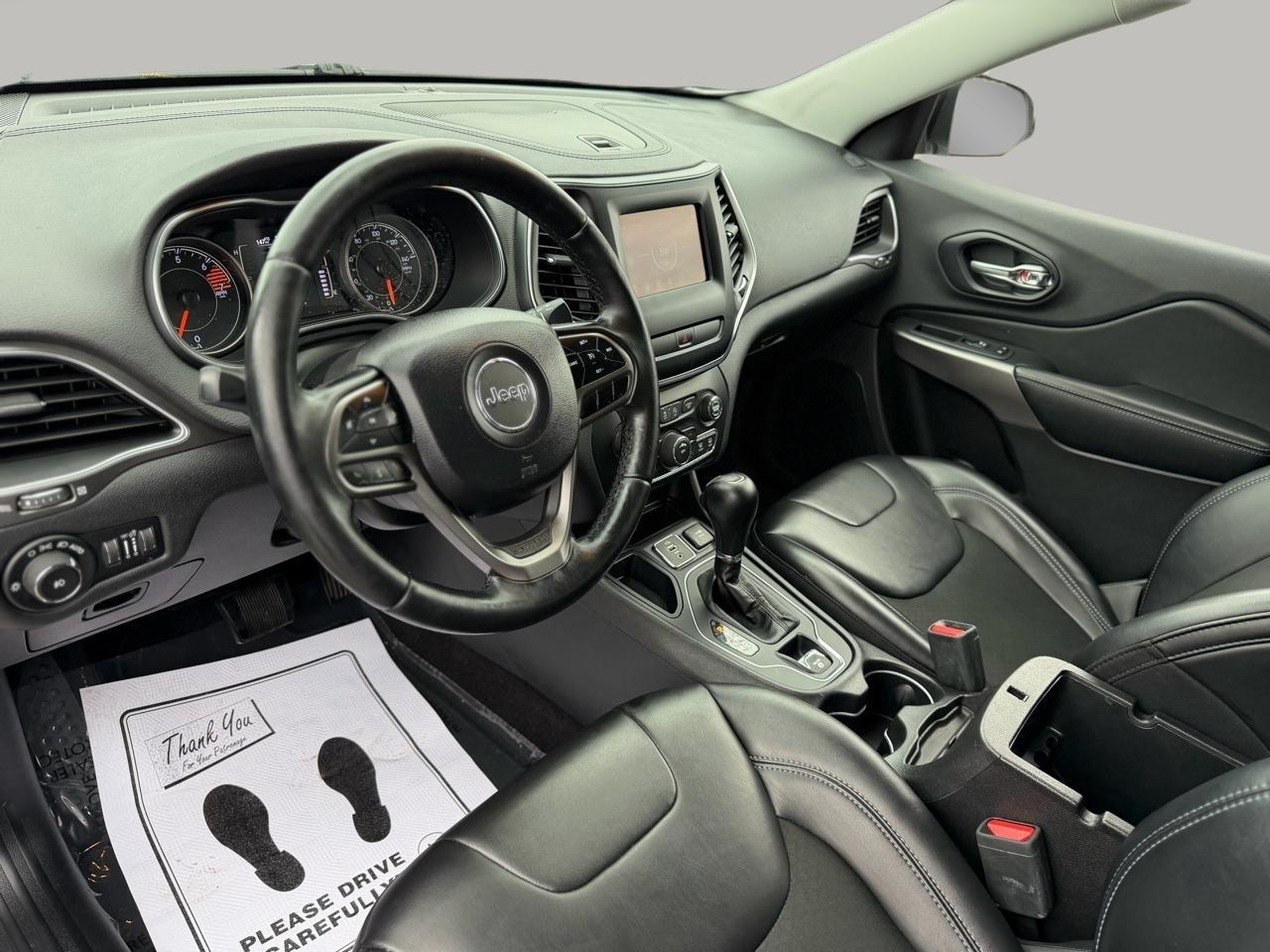 Jeep Cherokee Latitude Plus FWD 2019