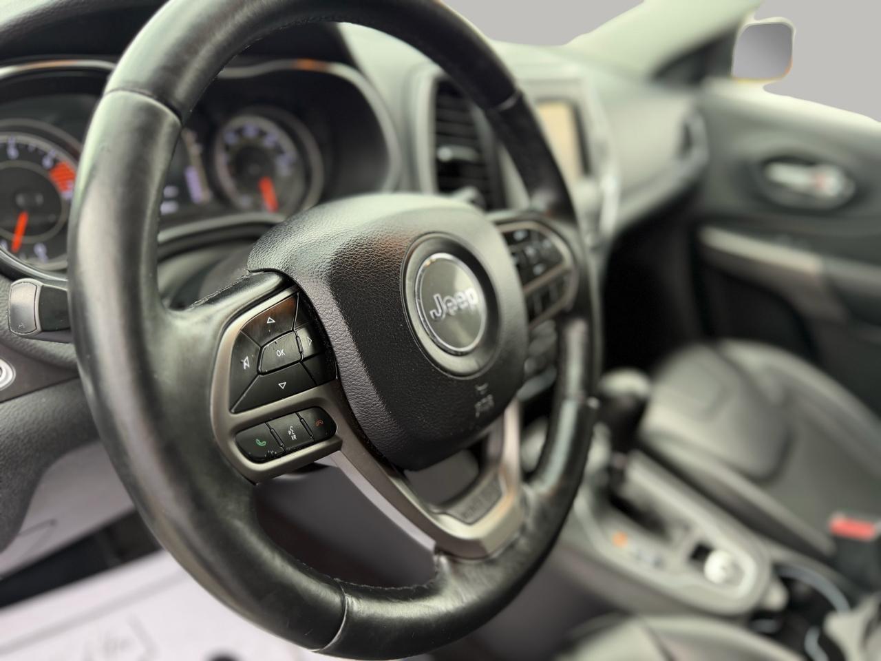 Jeep Cherokee Latitude Plus FWD 2019
