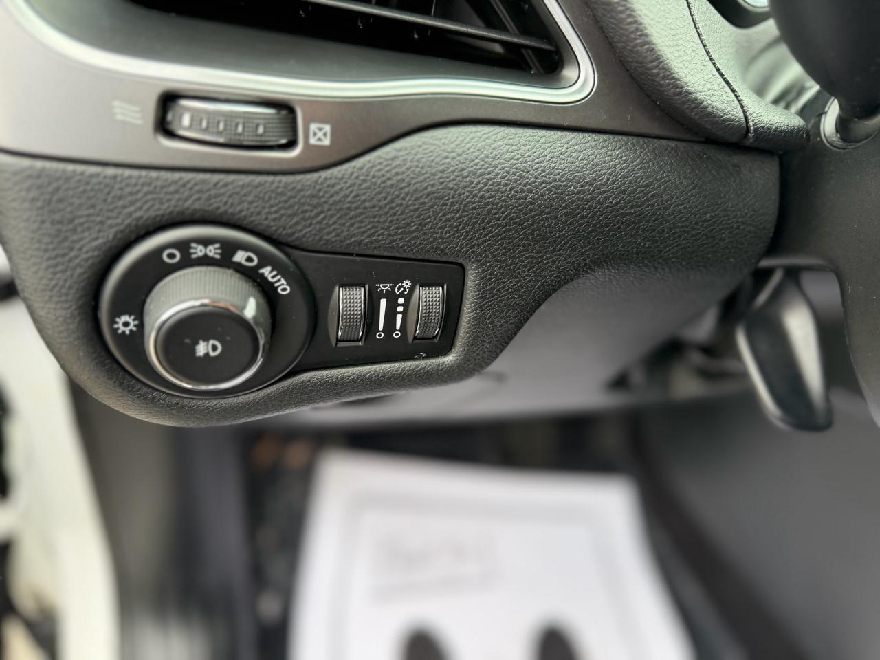 Jeep Cherokee Latitude Plus FWD 2019