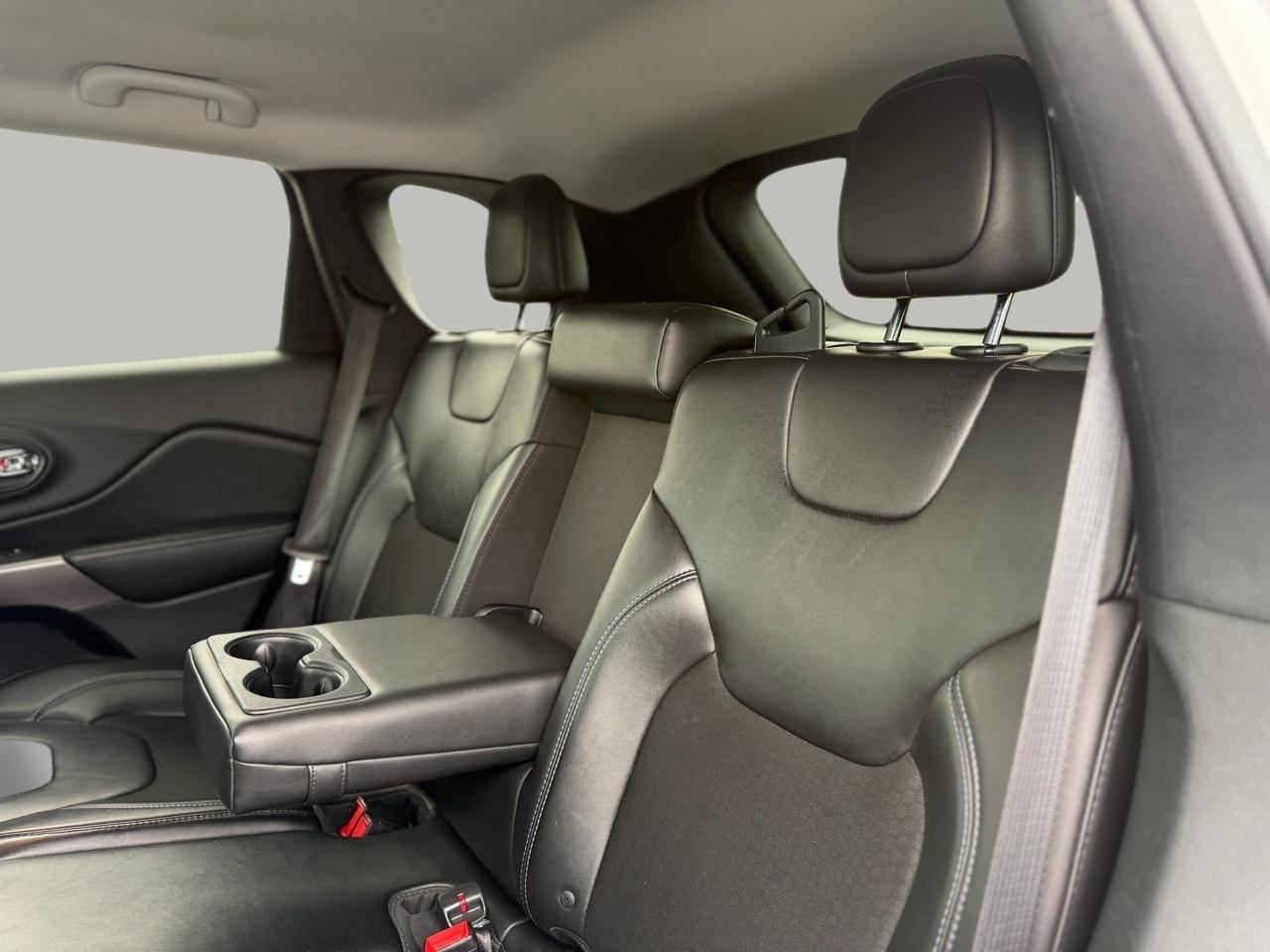 Jeep Cherokee Latitude Plus FWD 2019