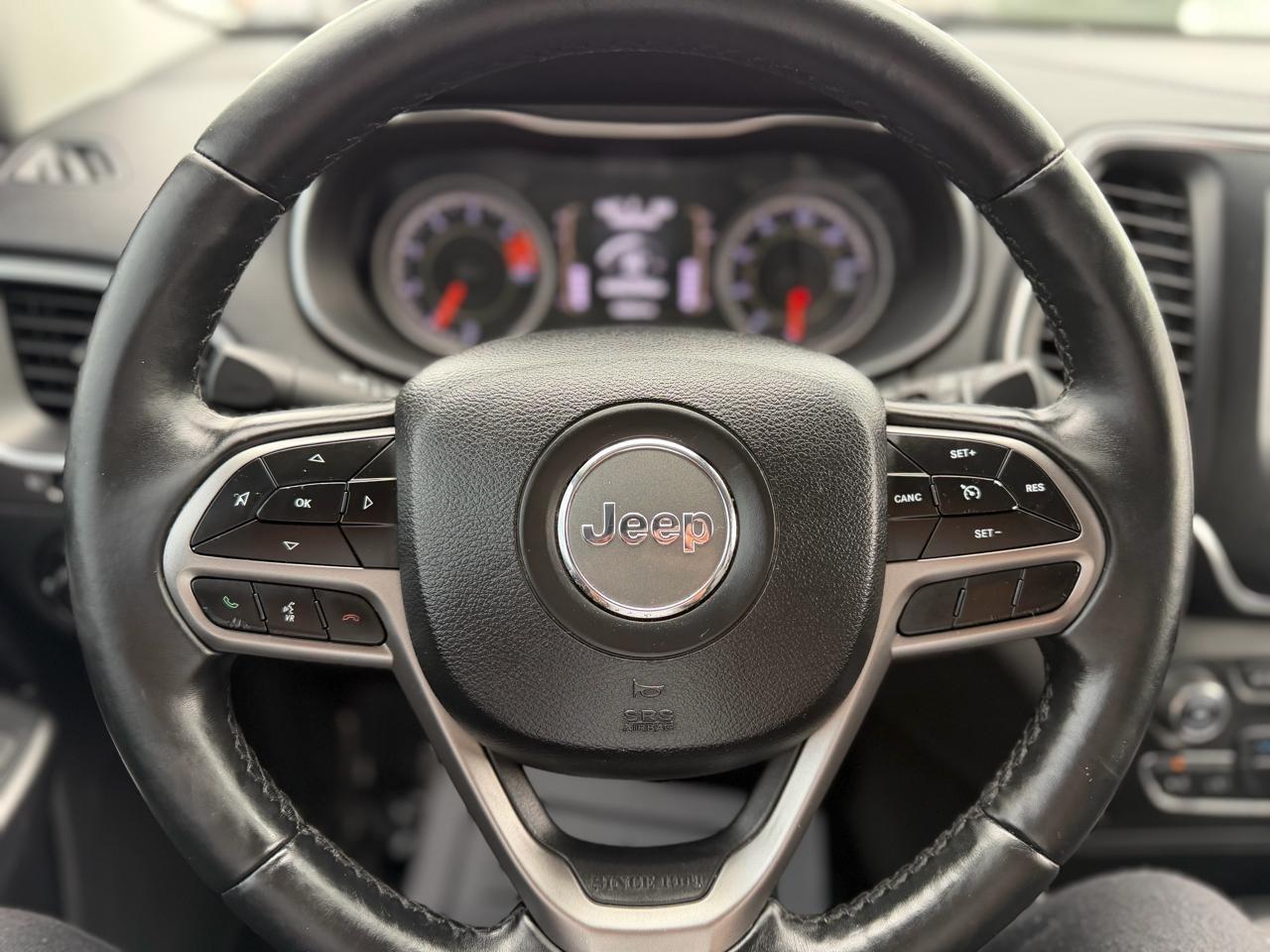 Jeep Cherokee Latitude Plus FWD 2019