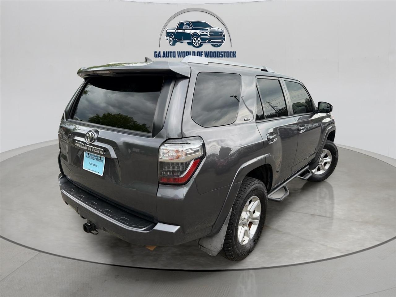 Toyota 4Runner SR5 2WD 2015