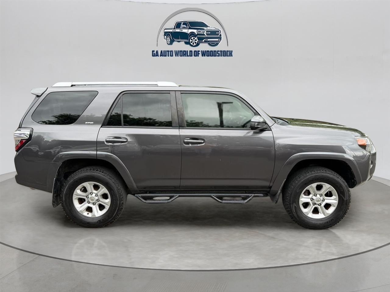 Toyota 4Runner SR5 2WD 2015