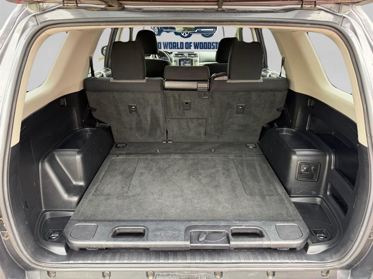 Toyota 4Runner SR5 2WD 2015