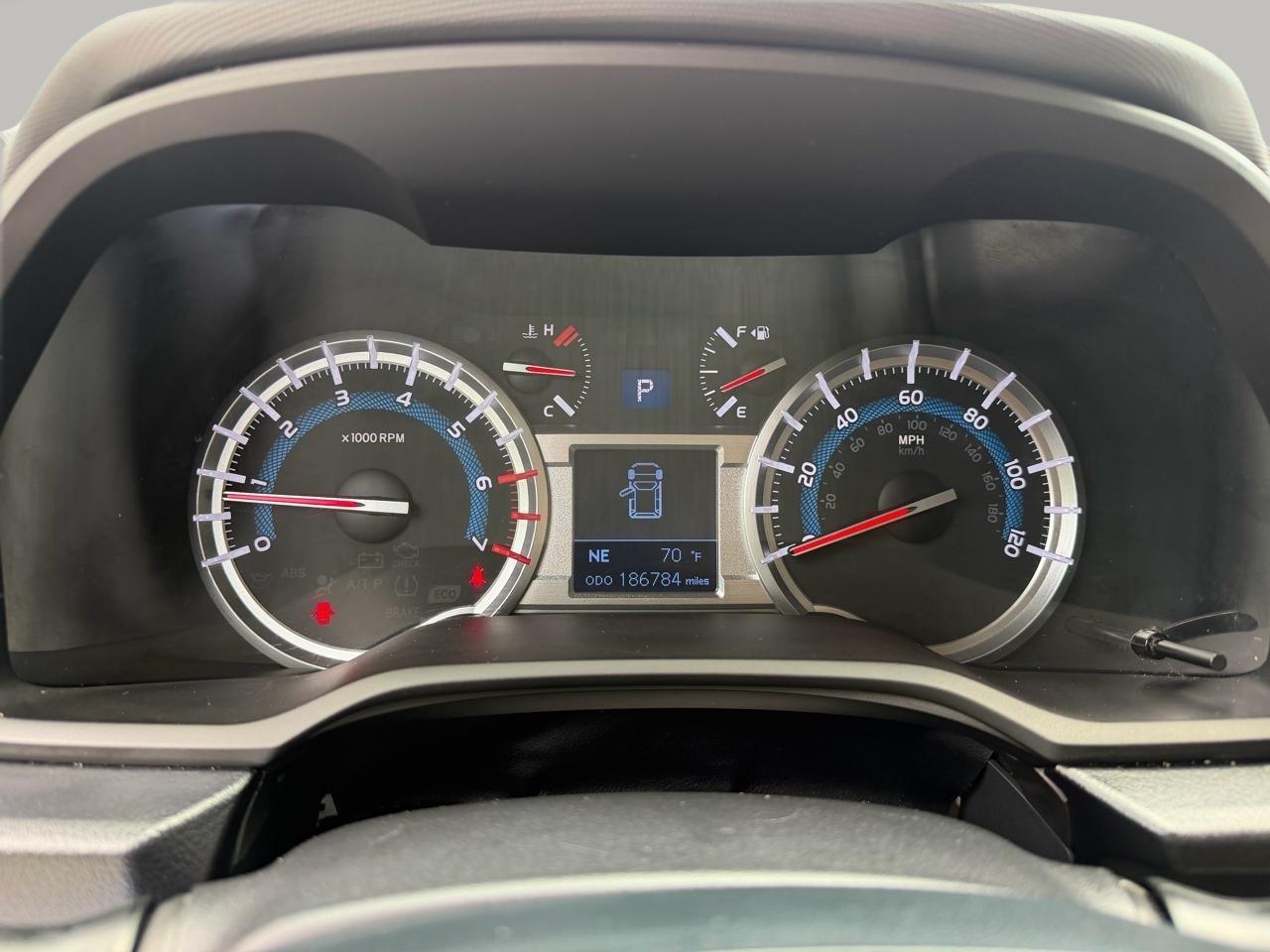 Toyota 4Runner SR5 2WD 2015
