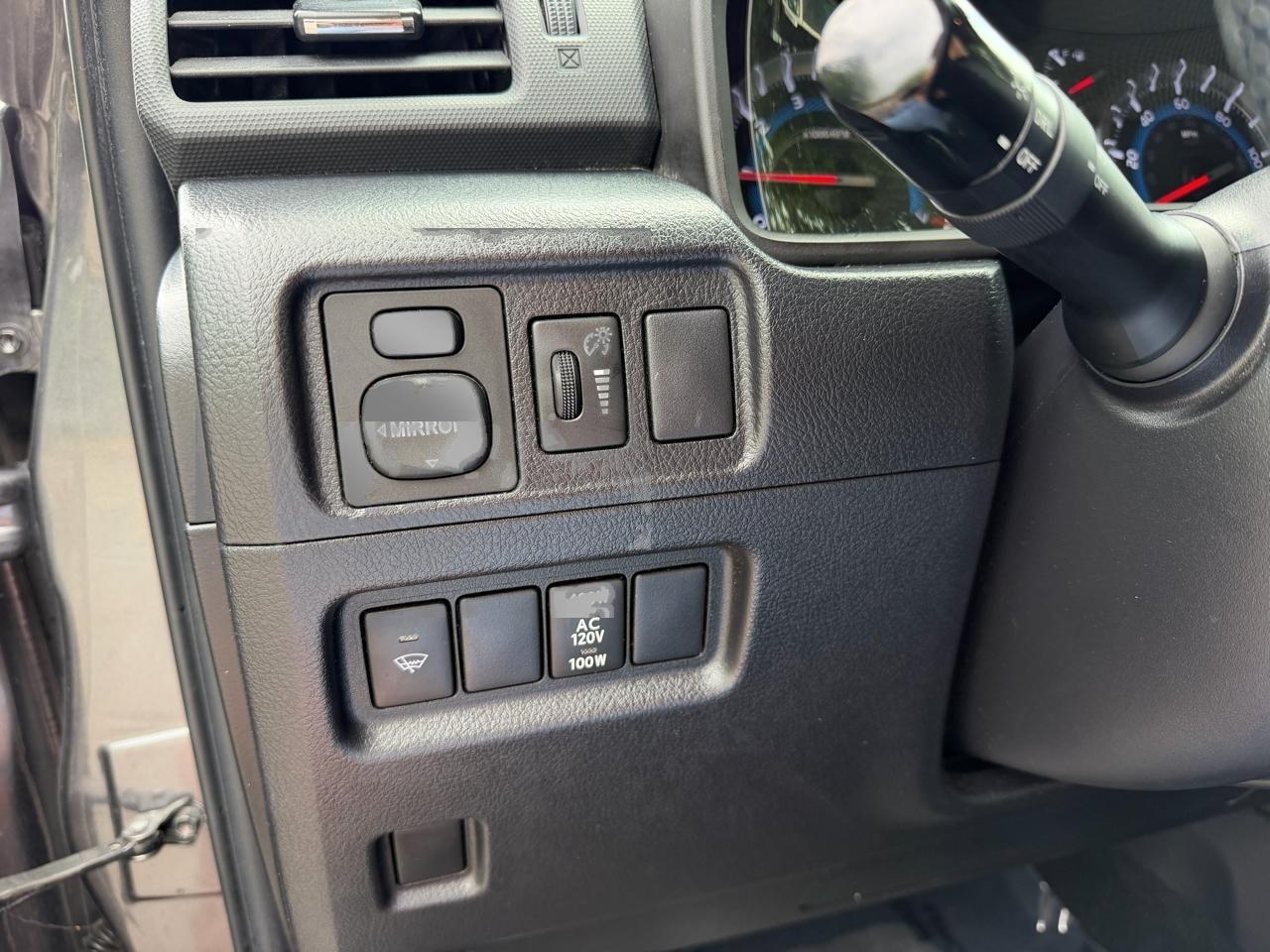 Toyota 4Runner SR5 2WD 2015
