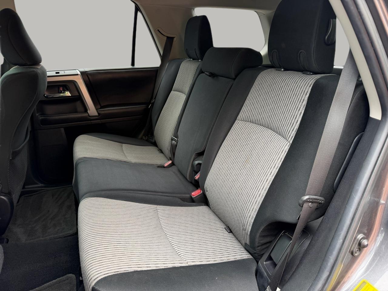 Toyota 4Runner SR5 2WD 2015