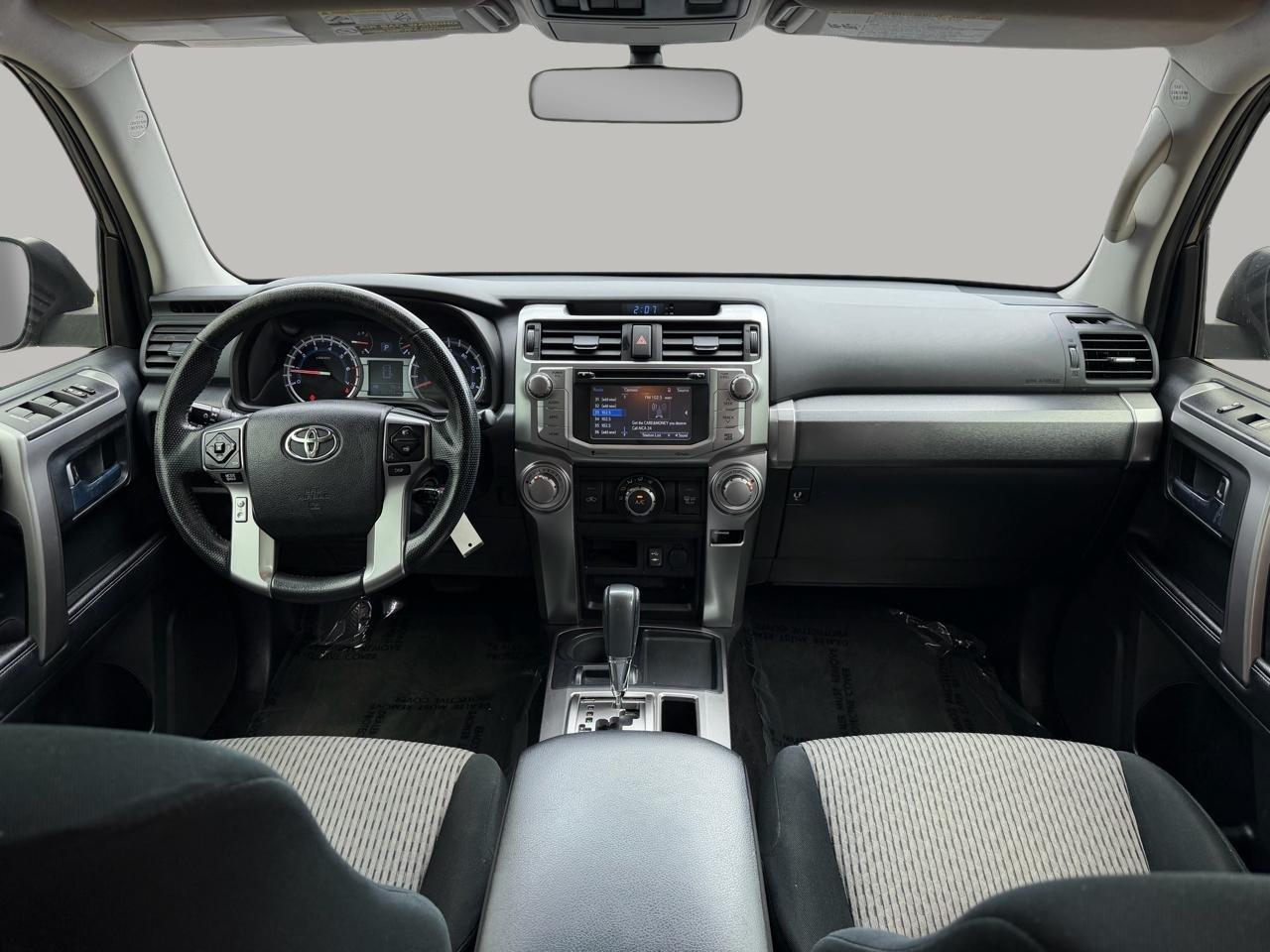 Toyota 4Runner SR5 2WD 2015
