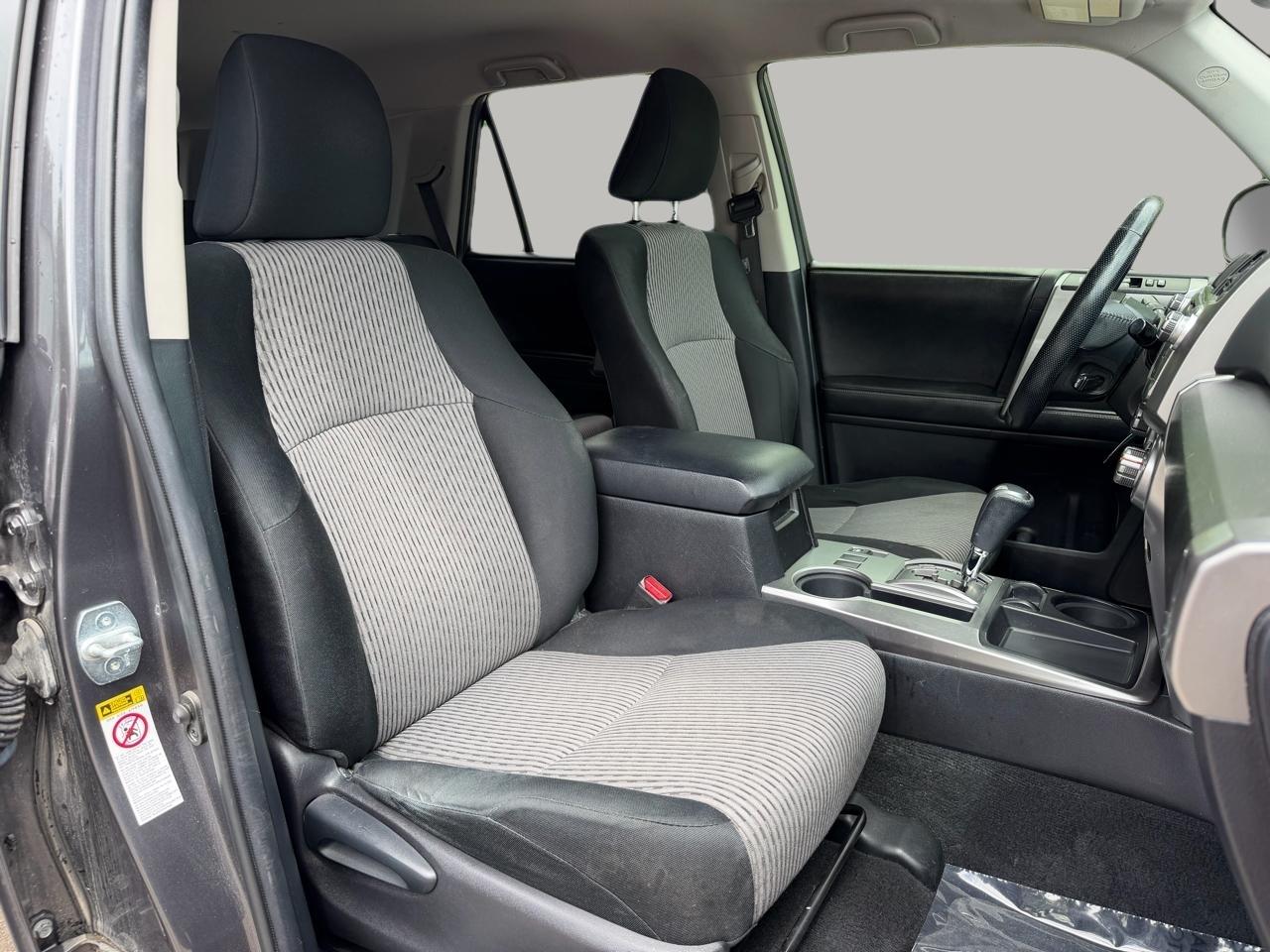 Toyota 4Runner SR5 2WD 2015