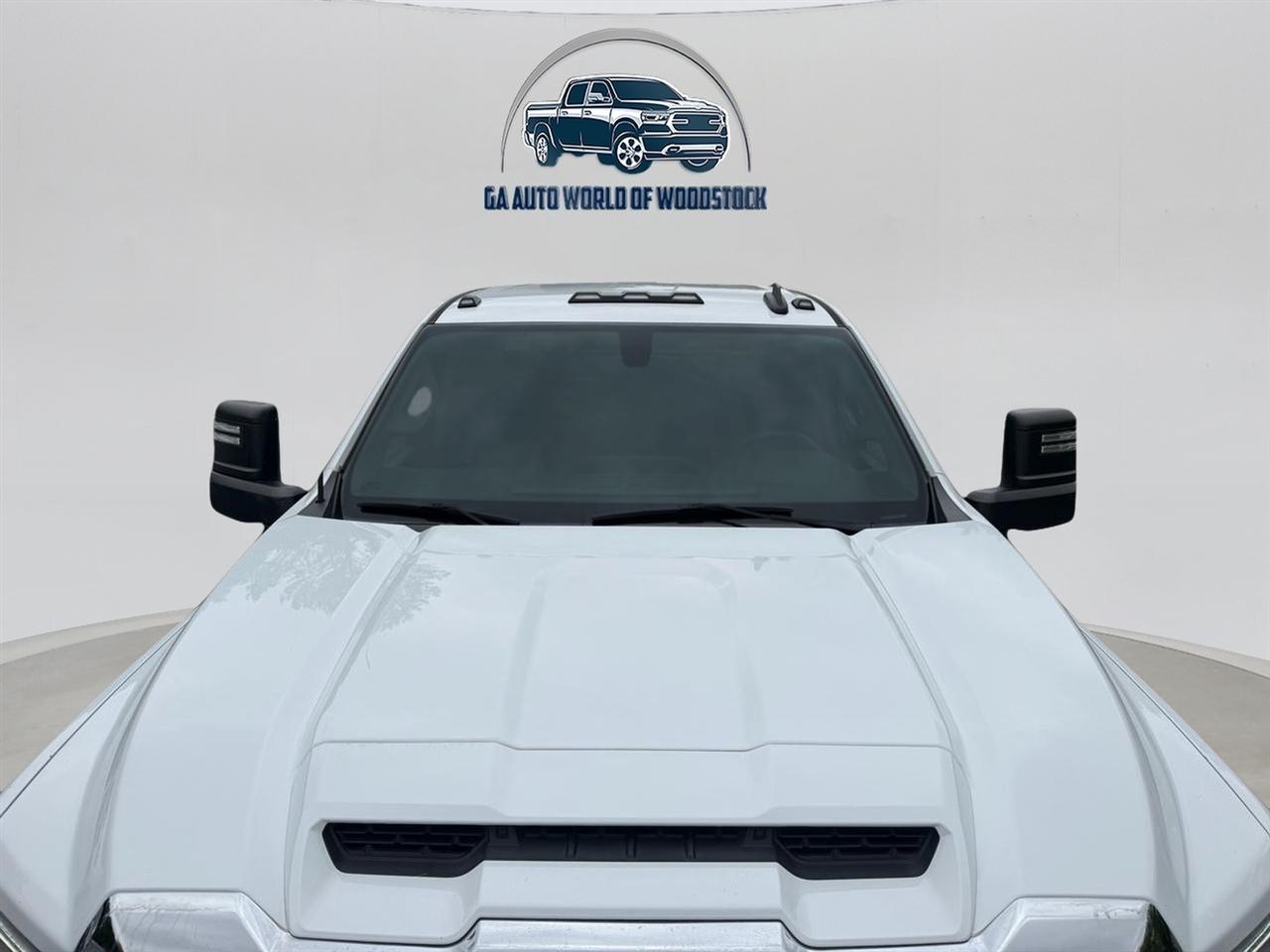 GMC Sierra 3500HD Pro Crew Cab 4WD SB 2023