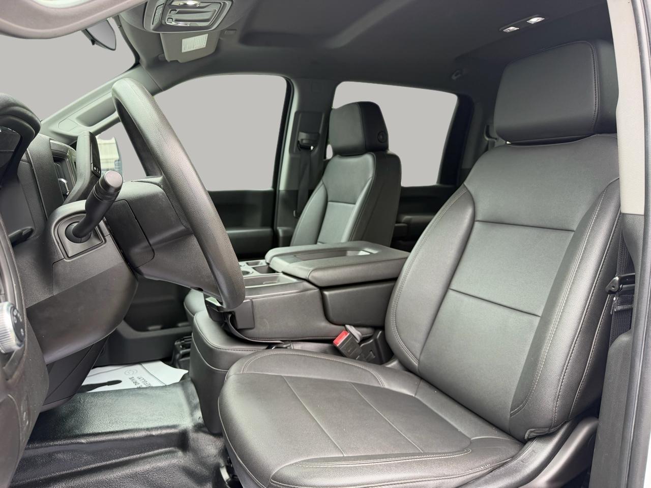 GMC Sierra 3500HD Pro Crew Cab 4WD SB 2023