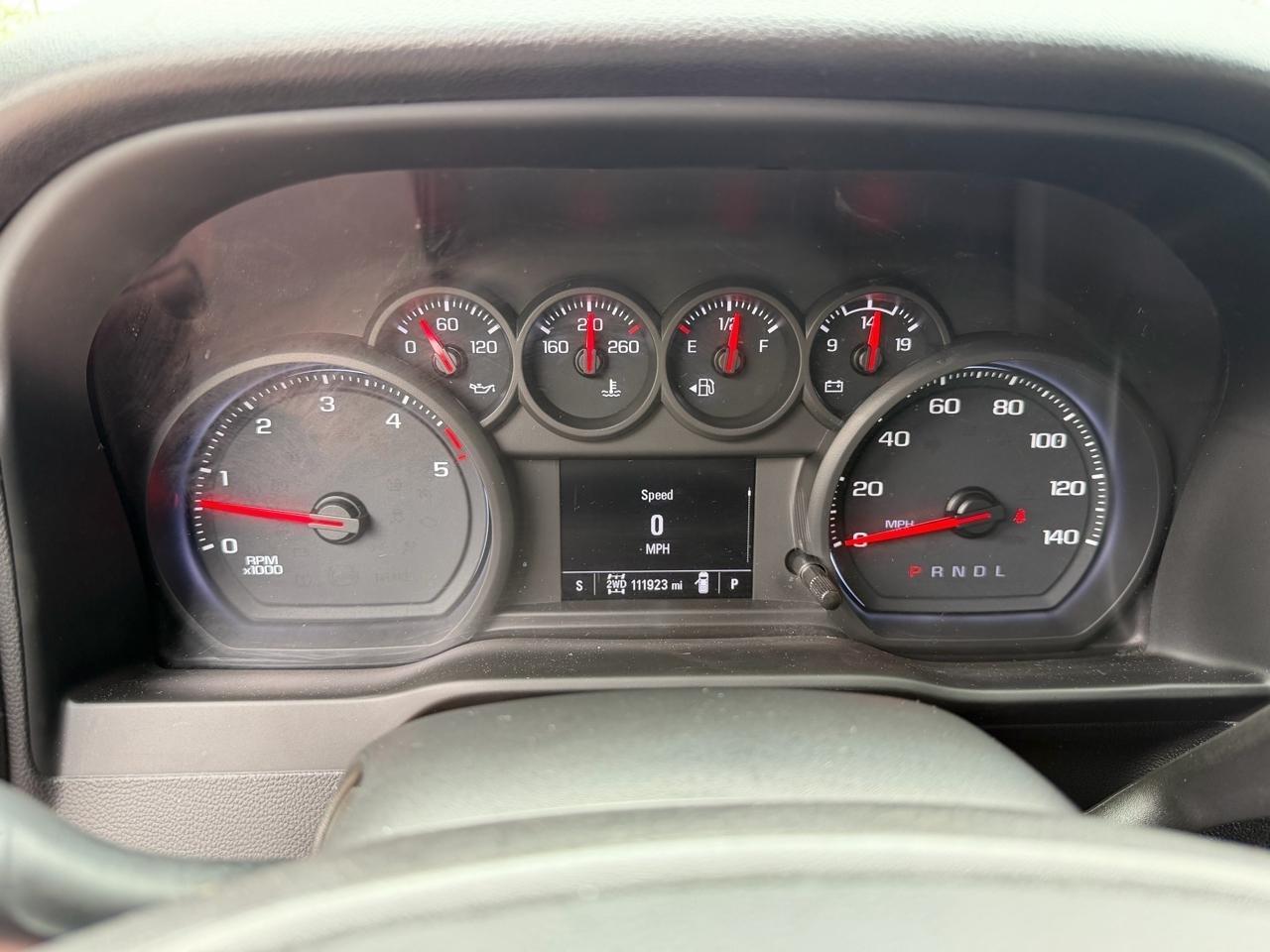 GMC Sierra 3500HD Pro Crew Cab 4WD SB 2023