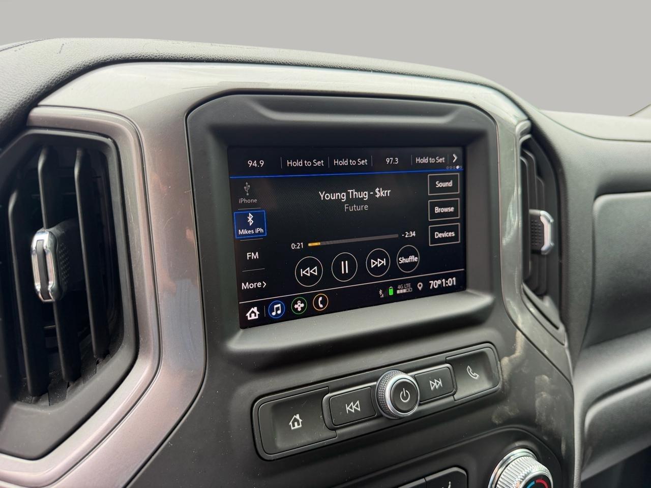 GMC Sierra 3500HD Pro Crew Cab 4WD SB 2023