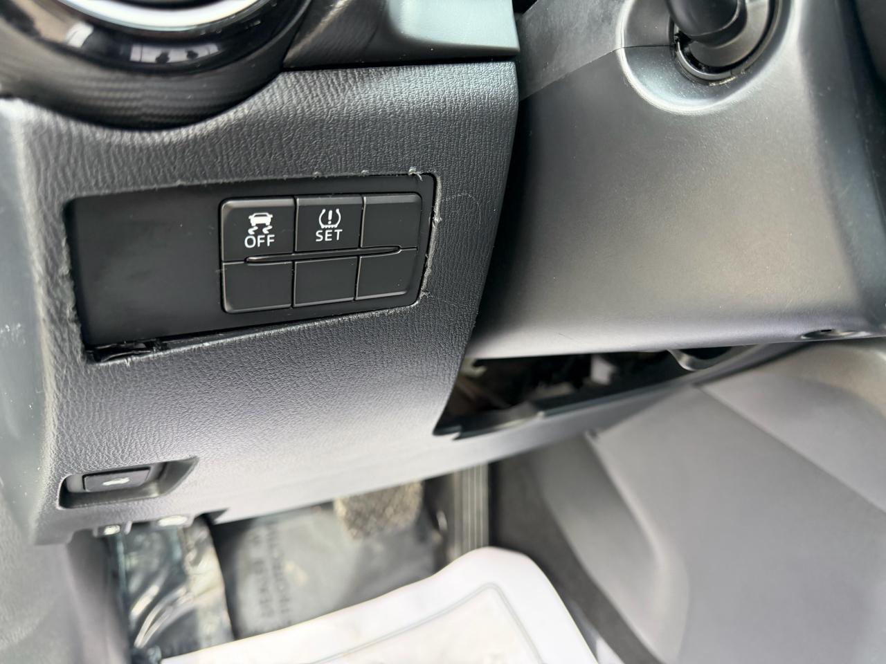 Toyota Yaris iA Auto (Natl) 2019