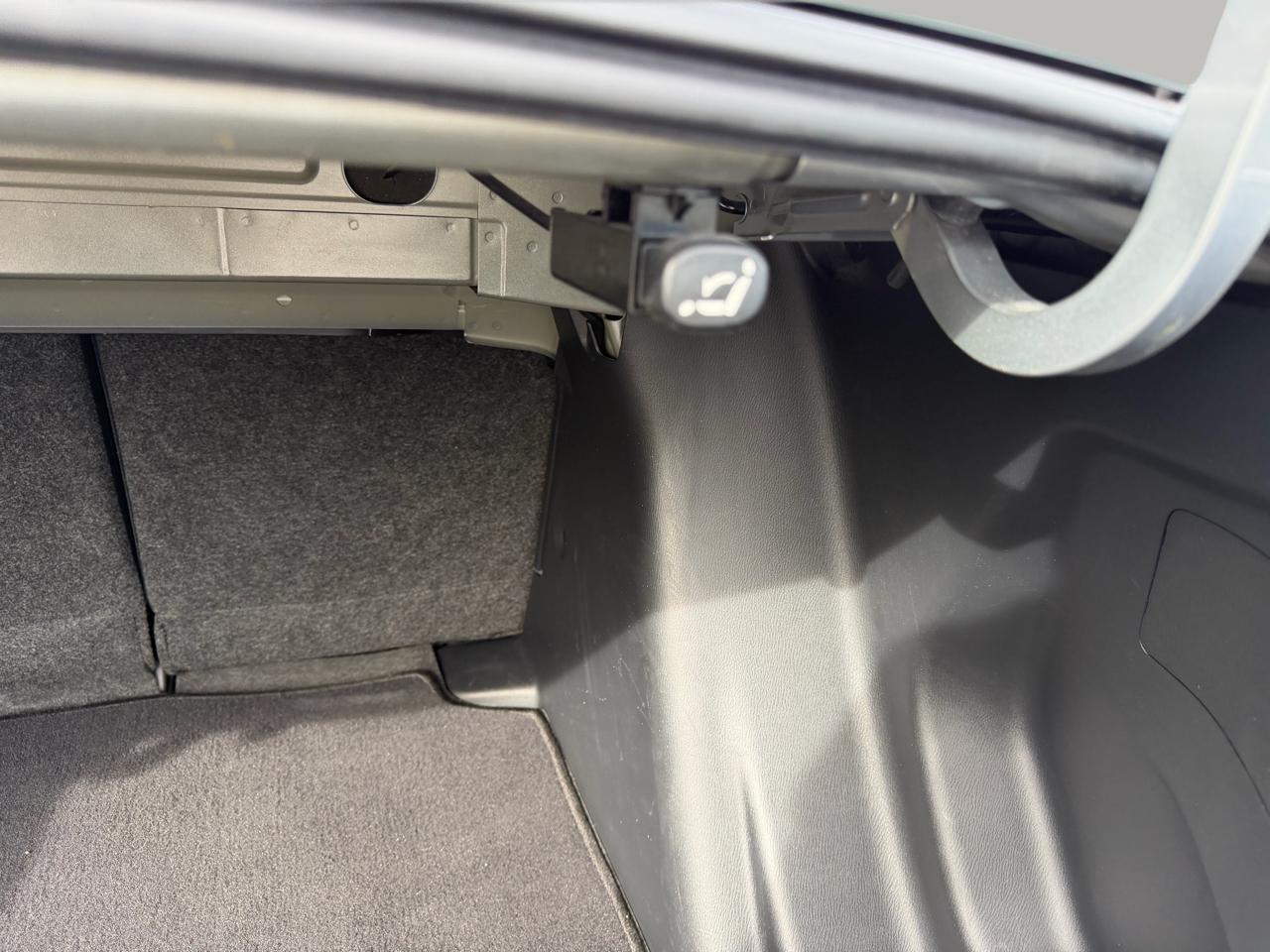 Toyota Yaris iA Auto (Natl) 2019