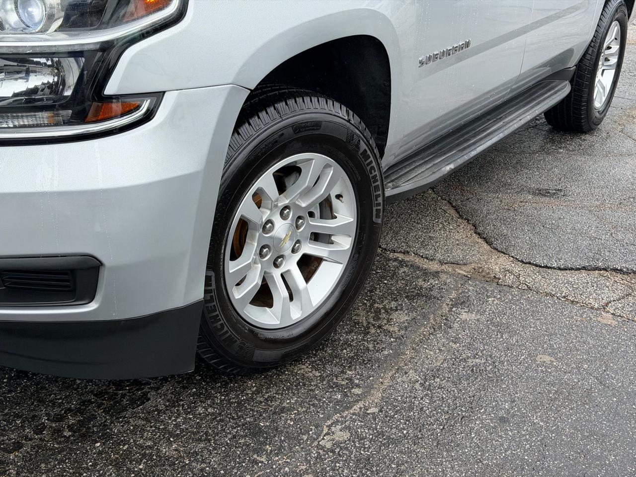 Chevrolet Suburban LT 2WD 2018