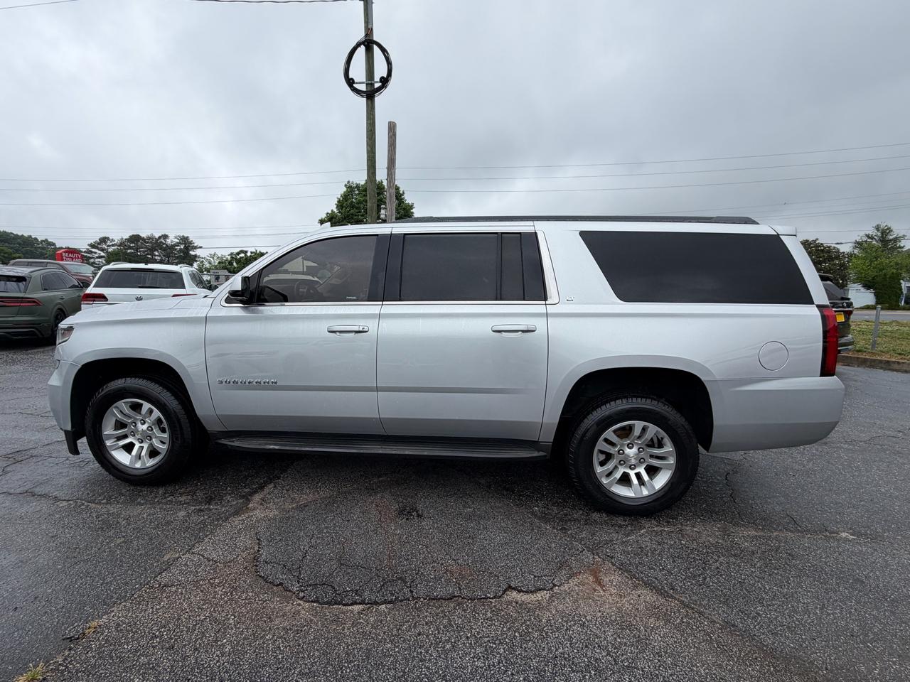 Chevrolet Suburban LT 2WD 2018