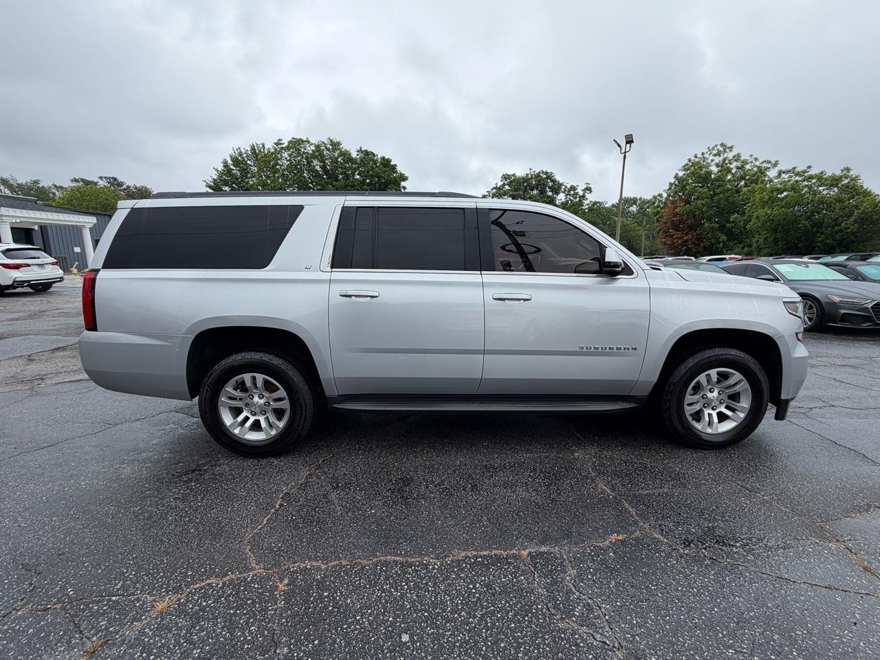 Chevrolet Suburban LT 2WD 2018