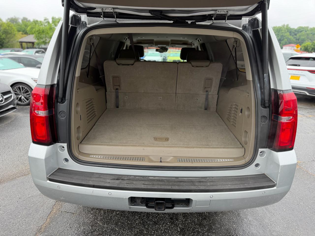 Chevrolet Suburban LT 2WD 2018