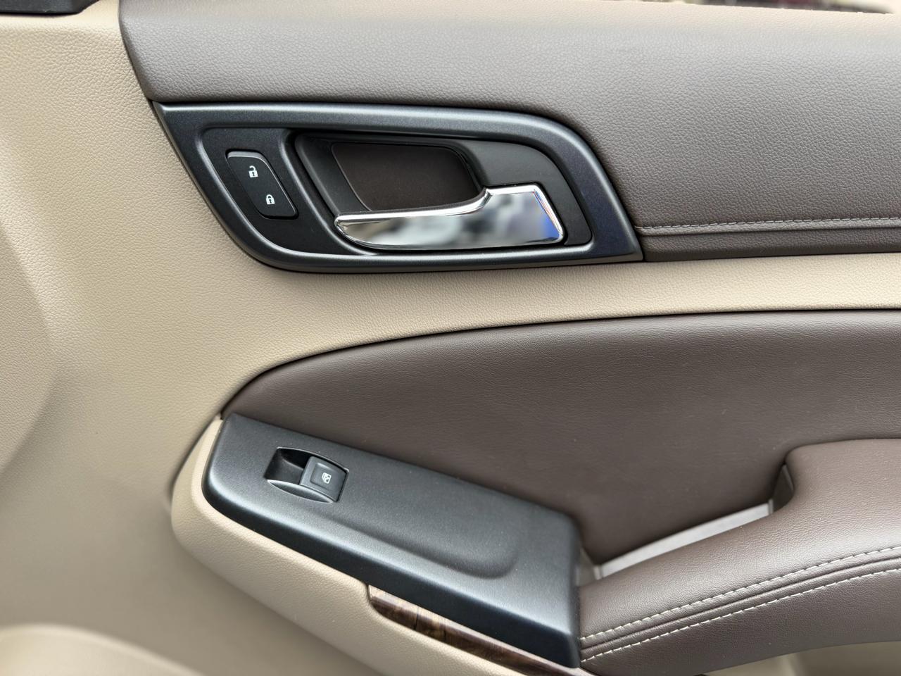 Chevrolet Suburban LT 2WD 2018