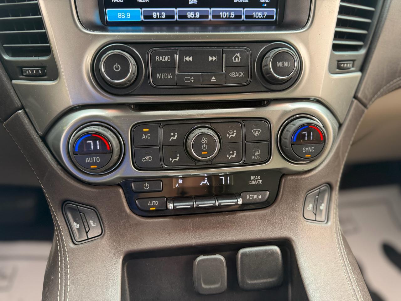 Chevrolet Suburban LT 2WD 2018
