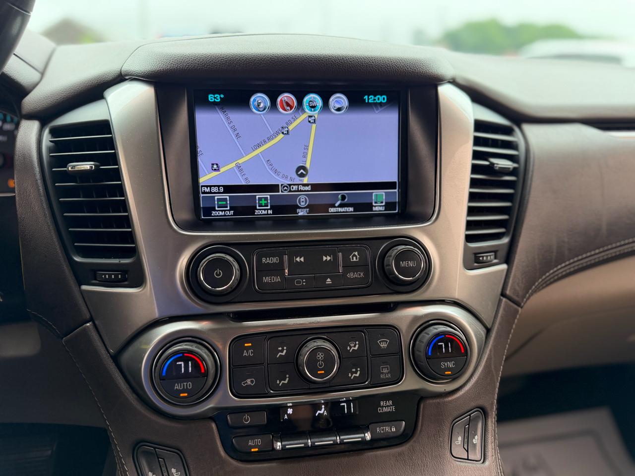Chevrolet Suburban LT 2WD 2018