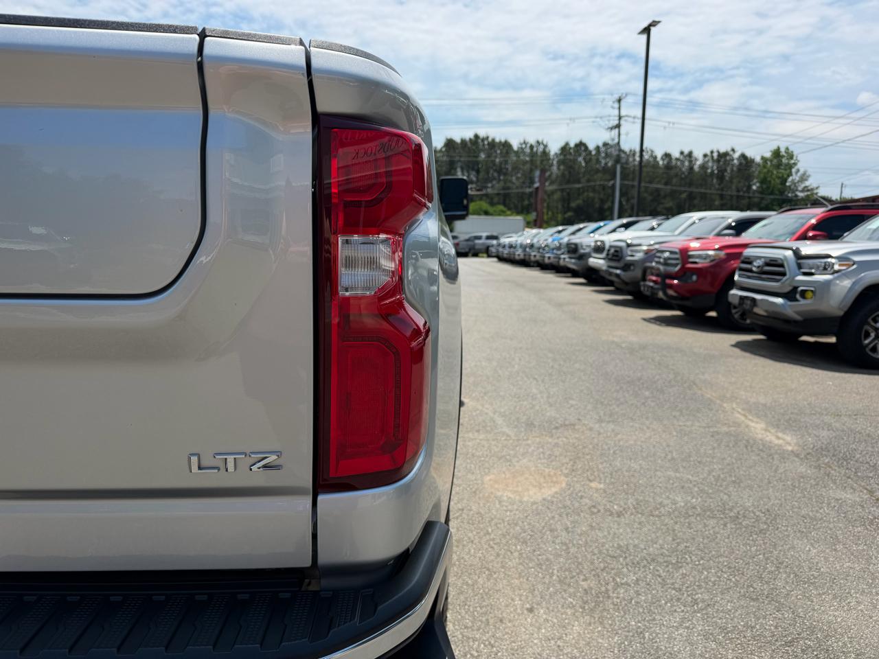 Chevrolet Silverado 3500HD LTZ Crew Cab 4WD 2023